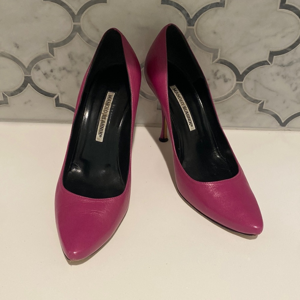 Fuchsia Manolo Blahnik Pumps